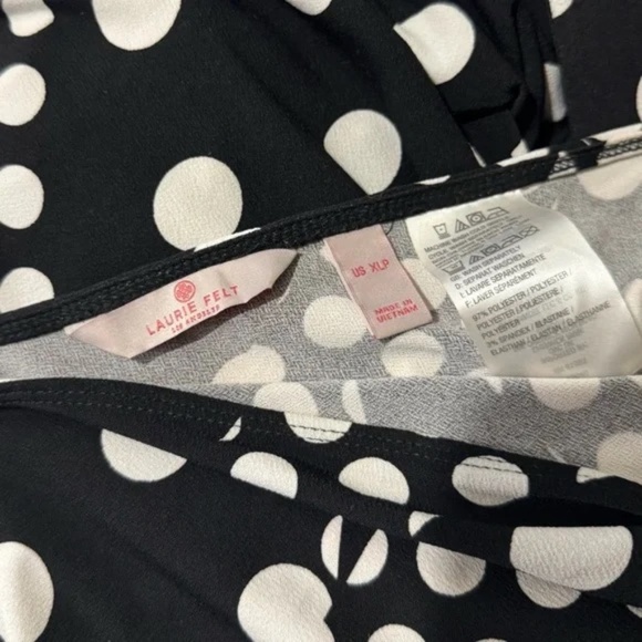 LAURIE FELT - Tie-Front Sleeveless Jumpsuit - Petite - Black Dot in Size XLP - Picture 5 of 7